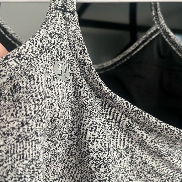 Lululemon flow Y tank with built in bra - Picture 3 of 4